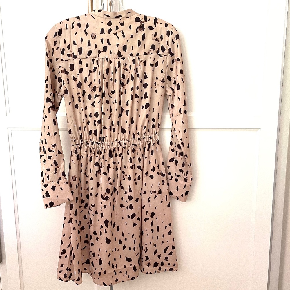 NWT! H&M | Animal Print Shirtdress with Belt - Picture 7 of 7